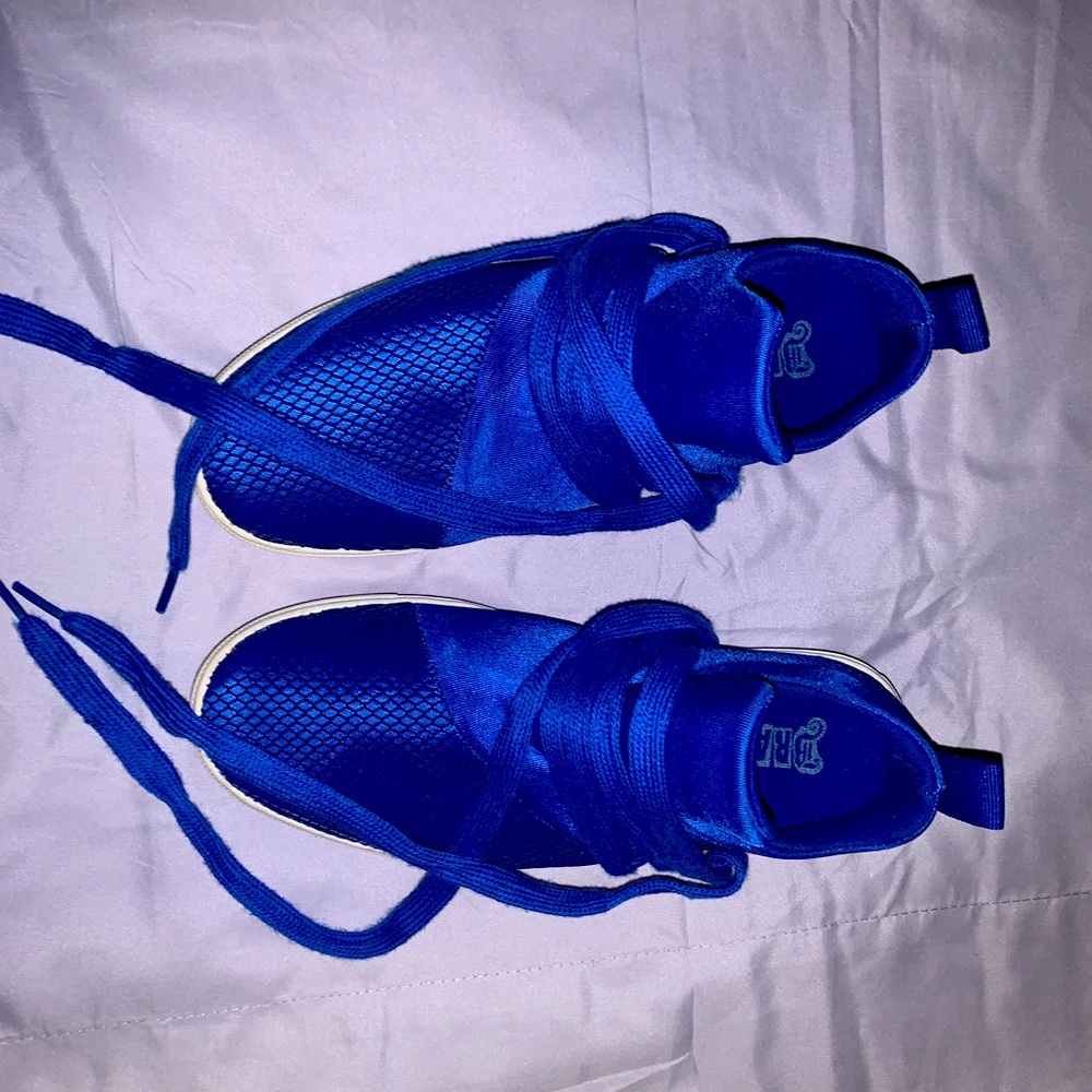 Dark blue brash shoes used once